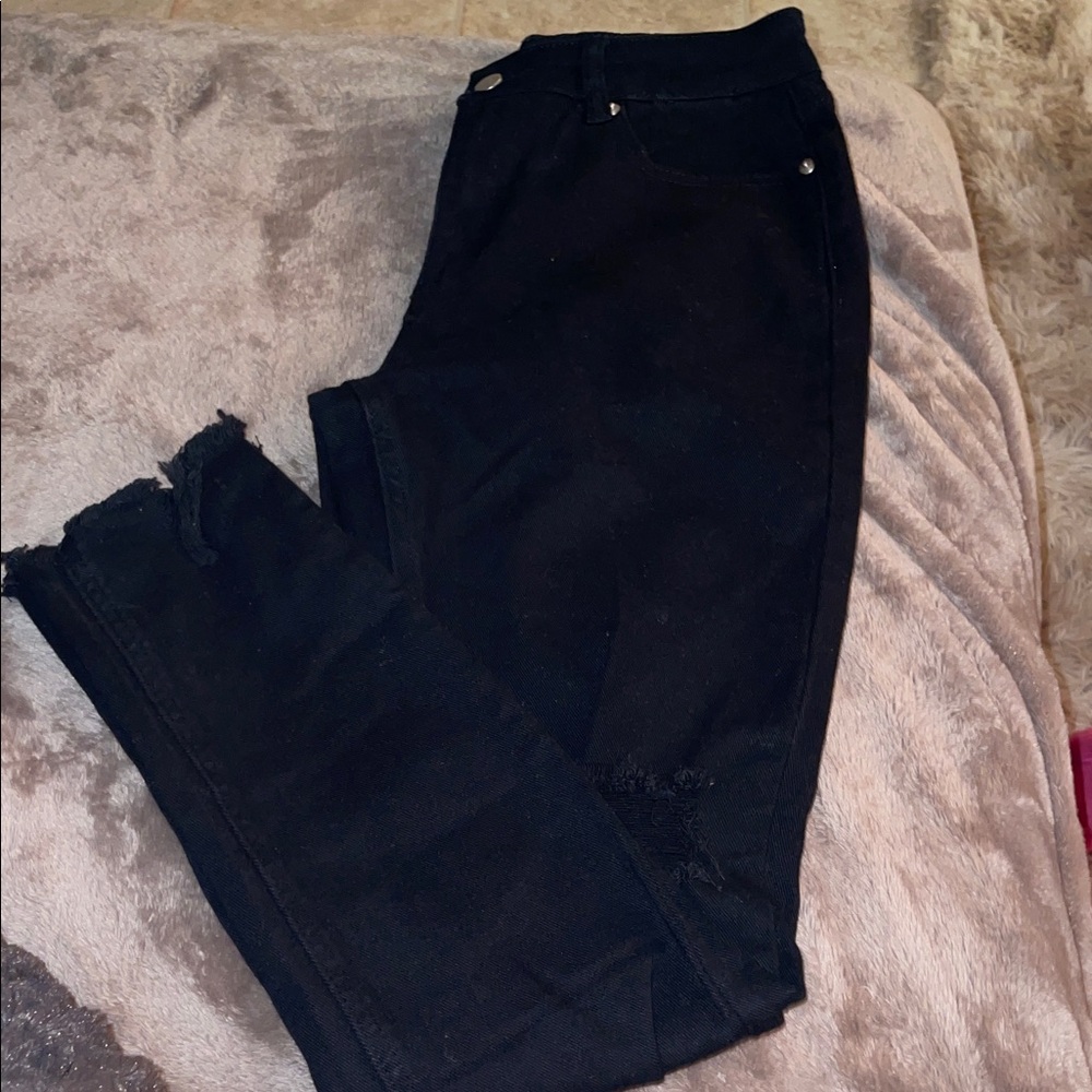 Black Women's Ripped Hem Jeans